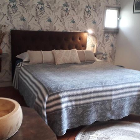 Logis Louisblanc, Muraille Romaine, Lit Queen-Size, Centre Ville Le Mans Exterior foto