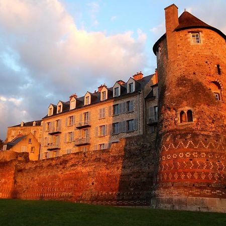Logis Louisblanc, Muraille Romaine, Lit Queen-Size, Centre Ville Le Mans Exterior foto