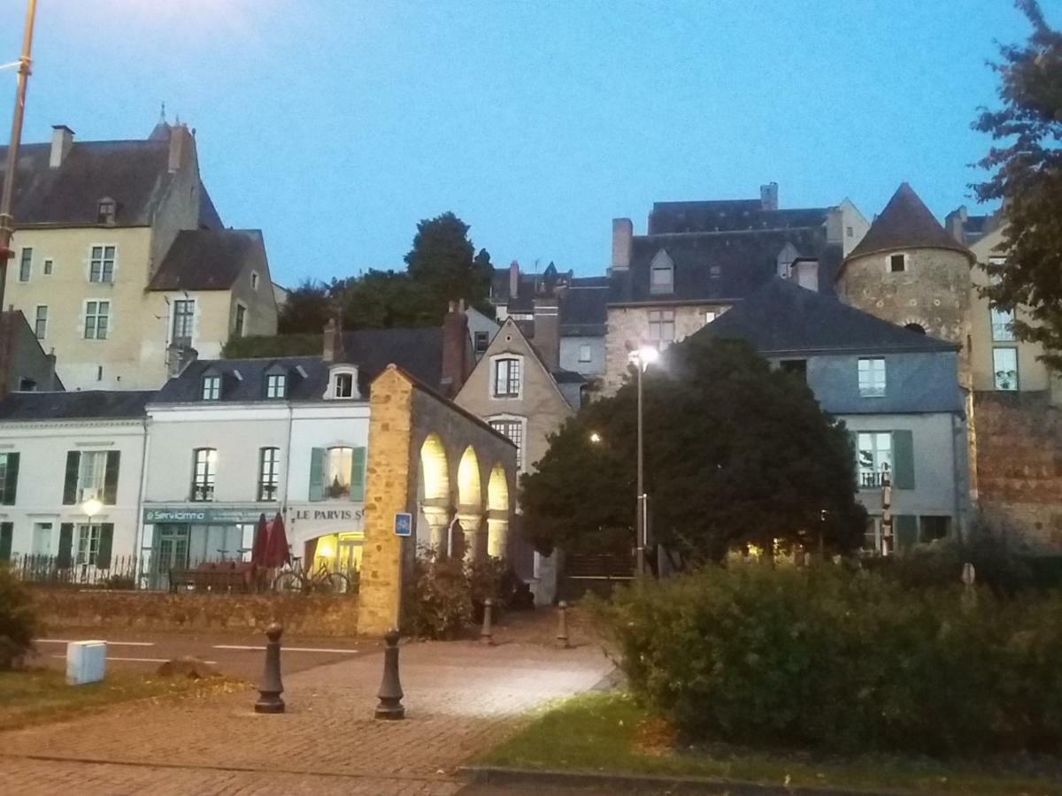 Logis Louisblanc, Muraille Romaine, Lit Queen-Size, Centre Ville Le Mans Exterior foto